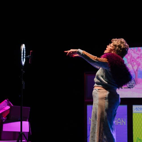 Obra de teatro Florenzia con Almudena Casado